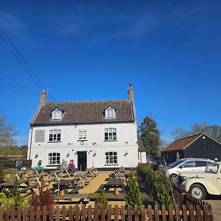 The Swan Inn Hilborough Екстер'єр фото