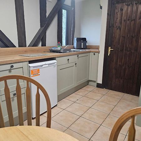The Swan Inn Hilborough Екстер'єр фото