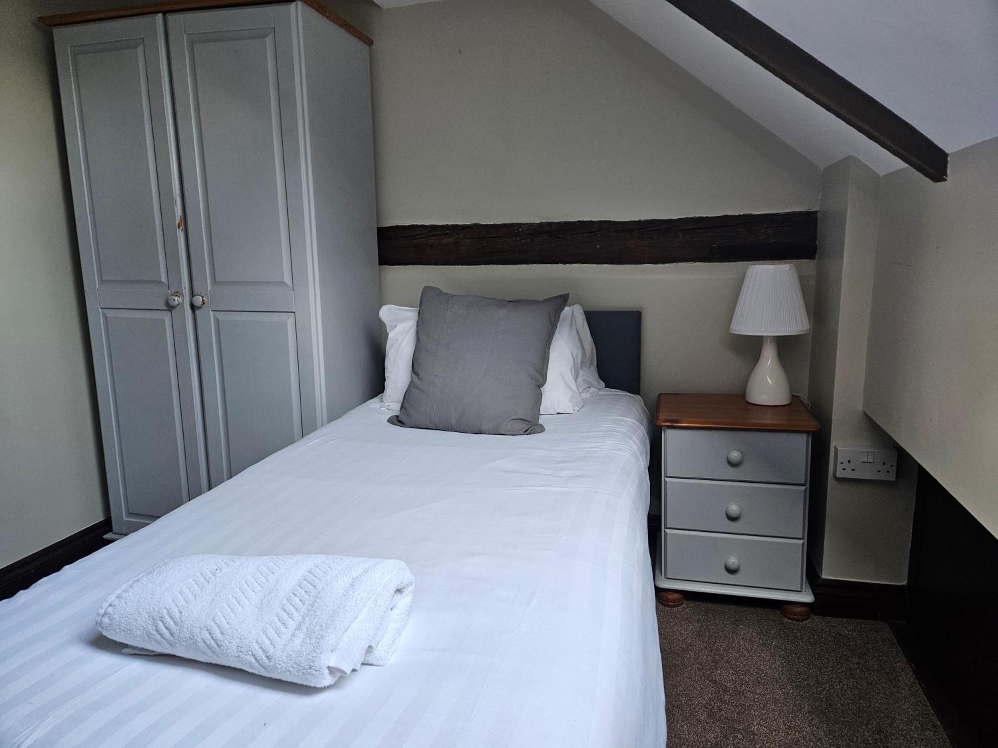 The Swan Inn Hilborough Екстер'єр фото