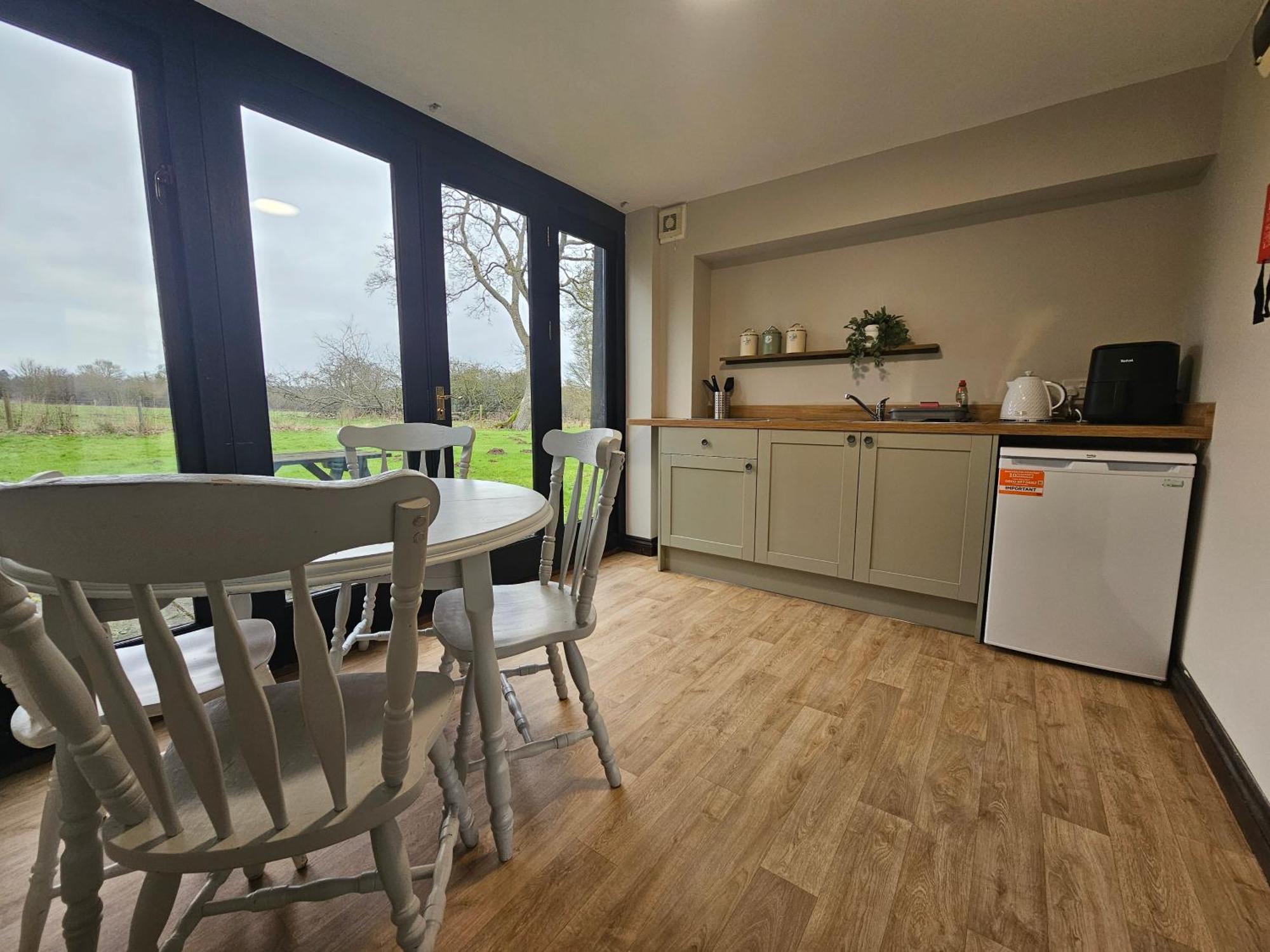 The Swan Inn Hilborough Екстер'єр фото
