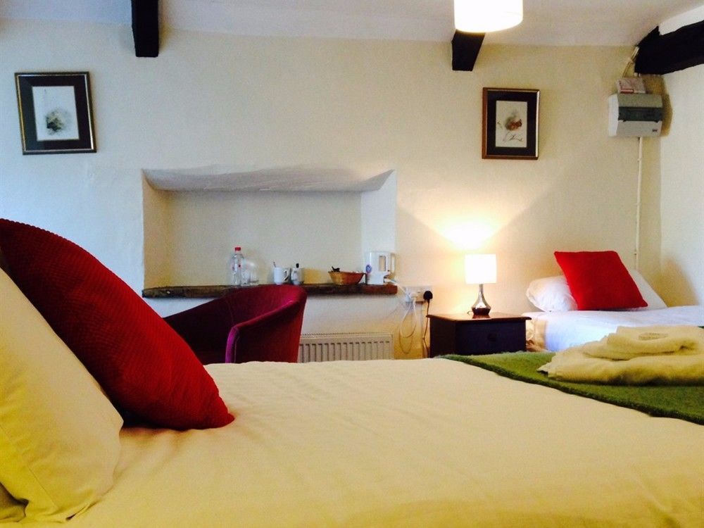 The Swan Inn Hilborough Екстер'єр фото